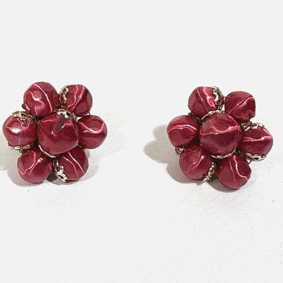 Vintage Red Satin Bead Earrings, Orbit Clip On Round Flowers Retro Japan 1950s - Picture 1 of 8